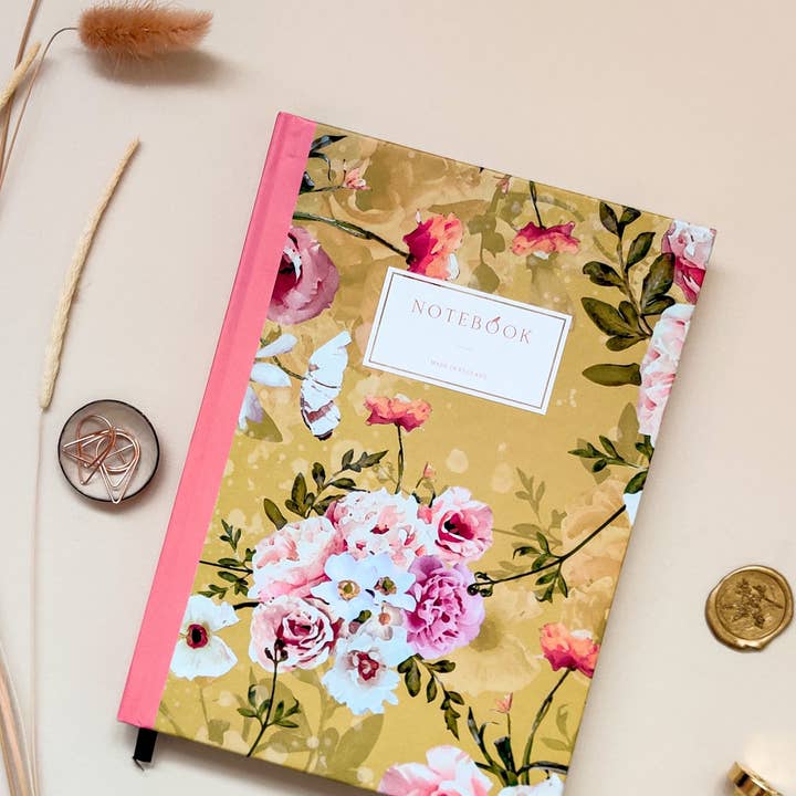 Cahier relié Secret Garden - Sulphur pour la vente par Gray Starling Designs Ltd