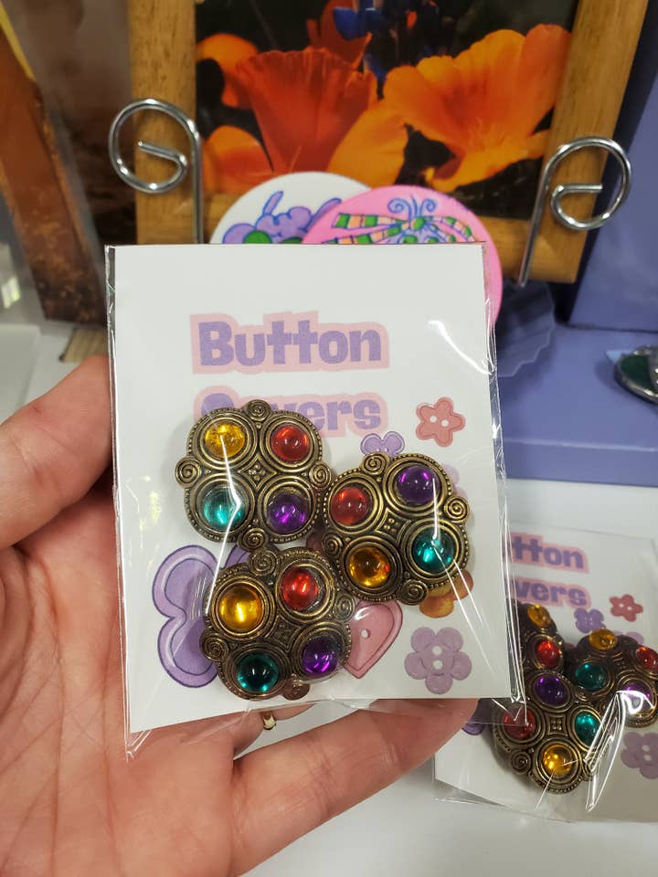 Couvre-boutons pour la vente par Lapis Lily Market