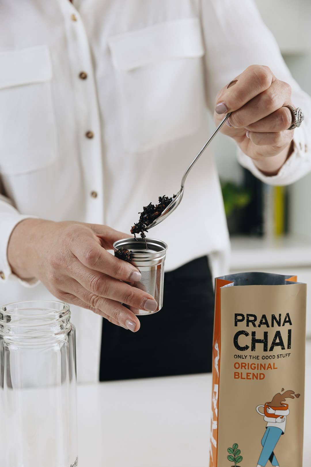 Prana Chai - Wholesale Tea Strainer/Infuser - Prana Chai Double-Wall Insulated Glass Cold Brew Infuser4