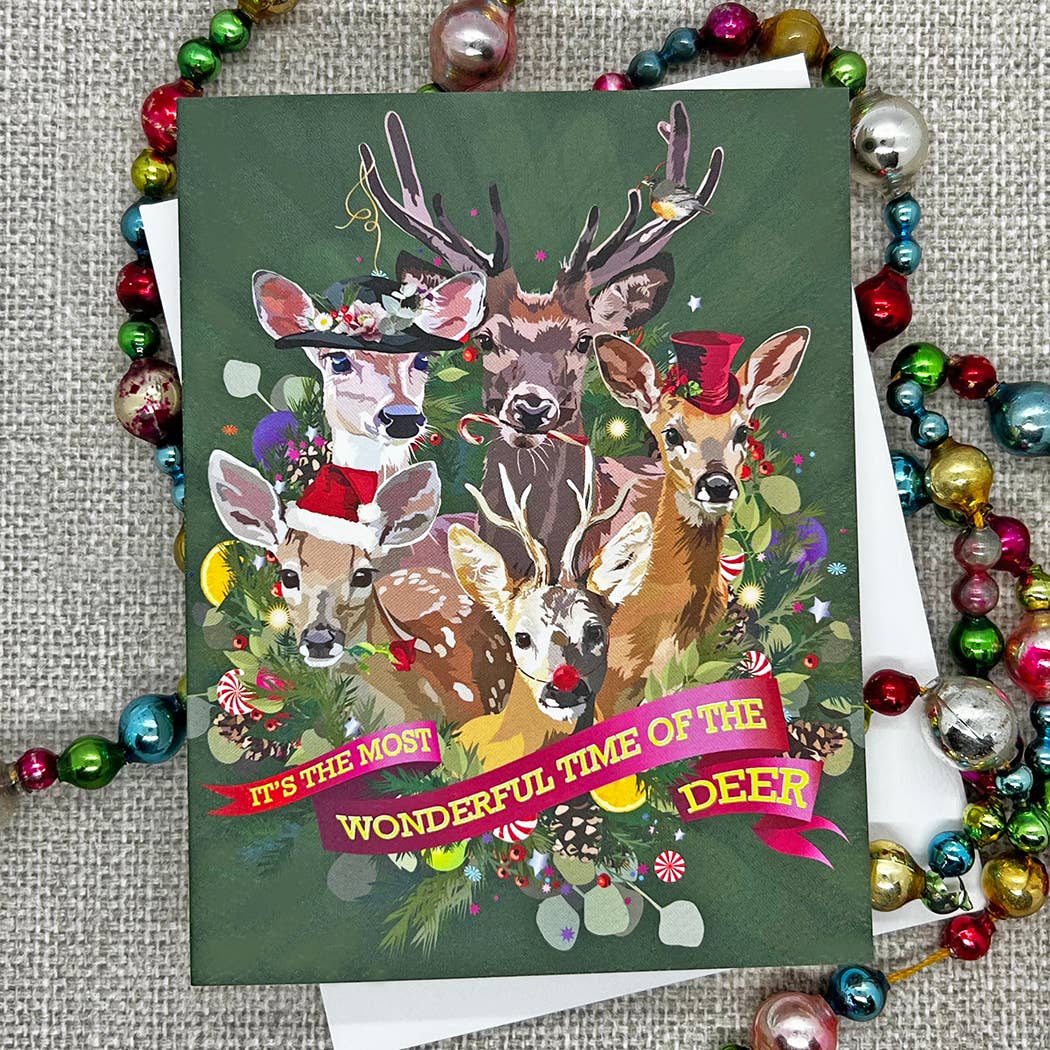 The Red Barn Press - Vente Cartes de Noël - Carte de Noël | Cerfs festifs avec des chapeaux3