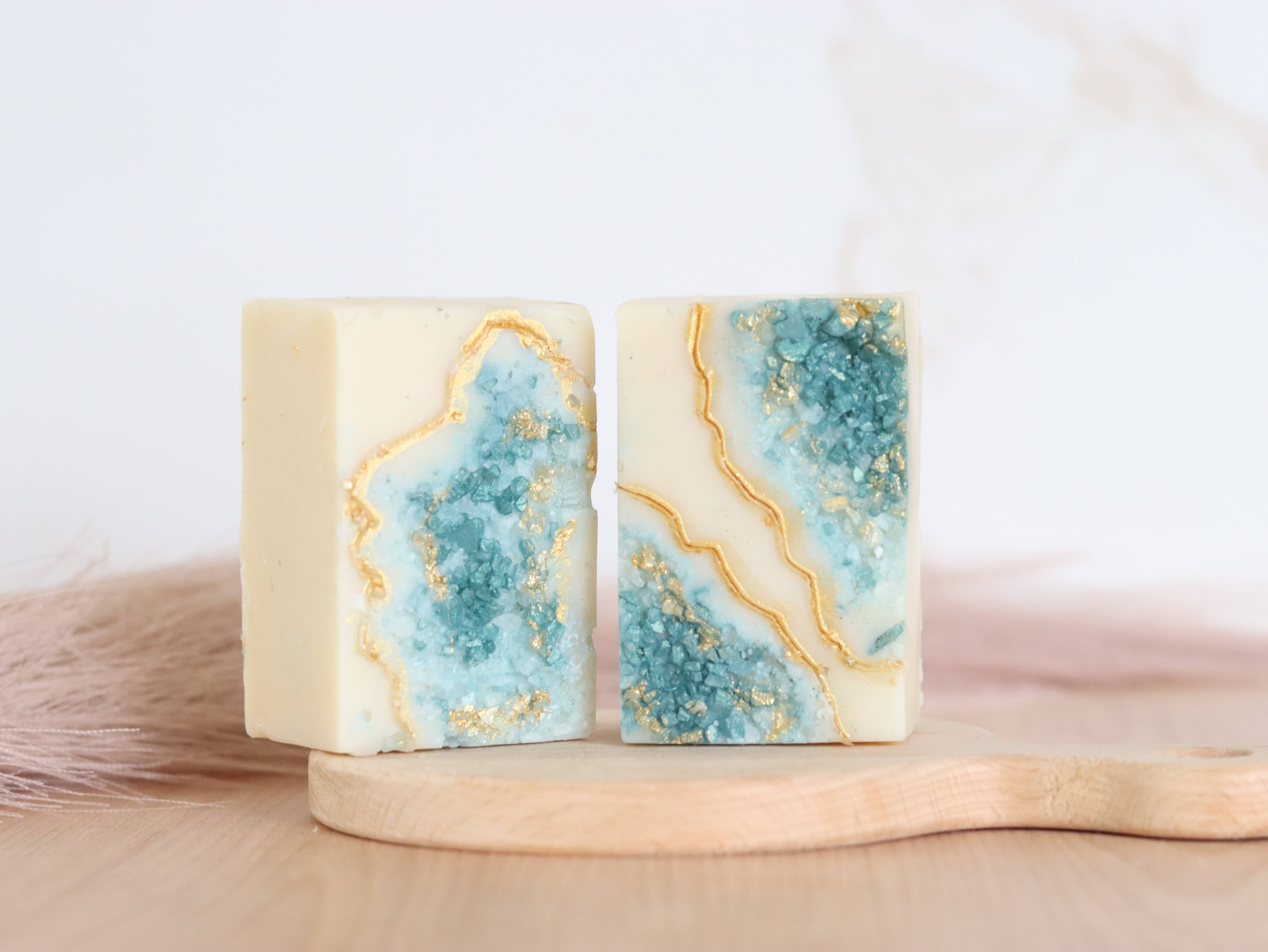 Sudsy Soap Works LLC - Wholesale Bar Soap - Emerald Artisan Soap0