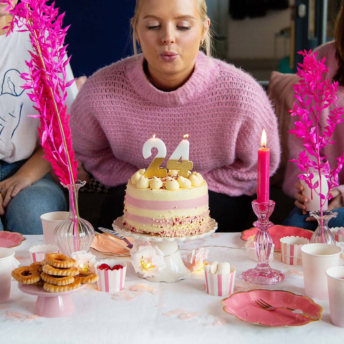 Talking Tables USA - Wholesale Cake Candle - White & Gold Birthday Number Candles | 0-9 | Single |12