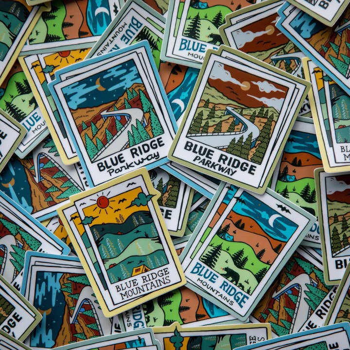 Collection de photos Blue Ridge | Autocollants pour promenades et montagnes pour la vente par Menottees
