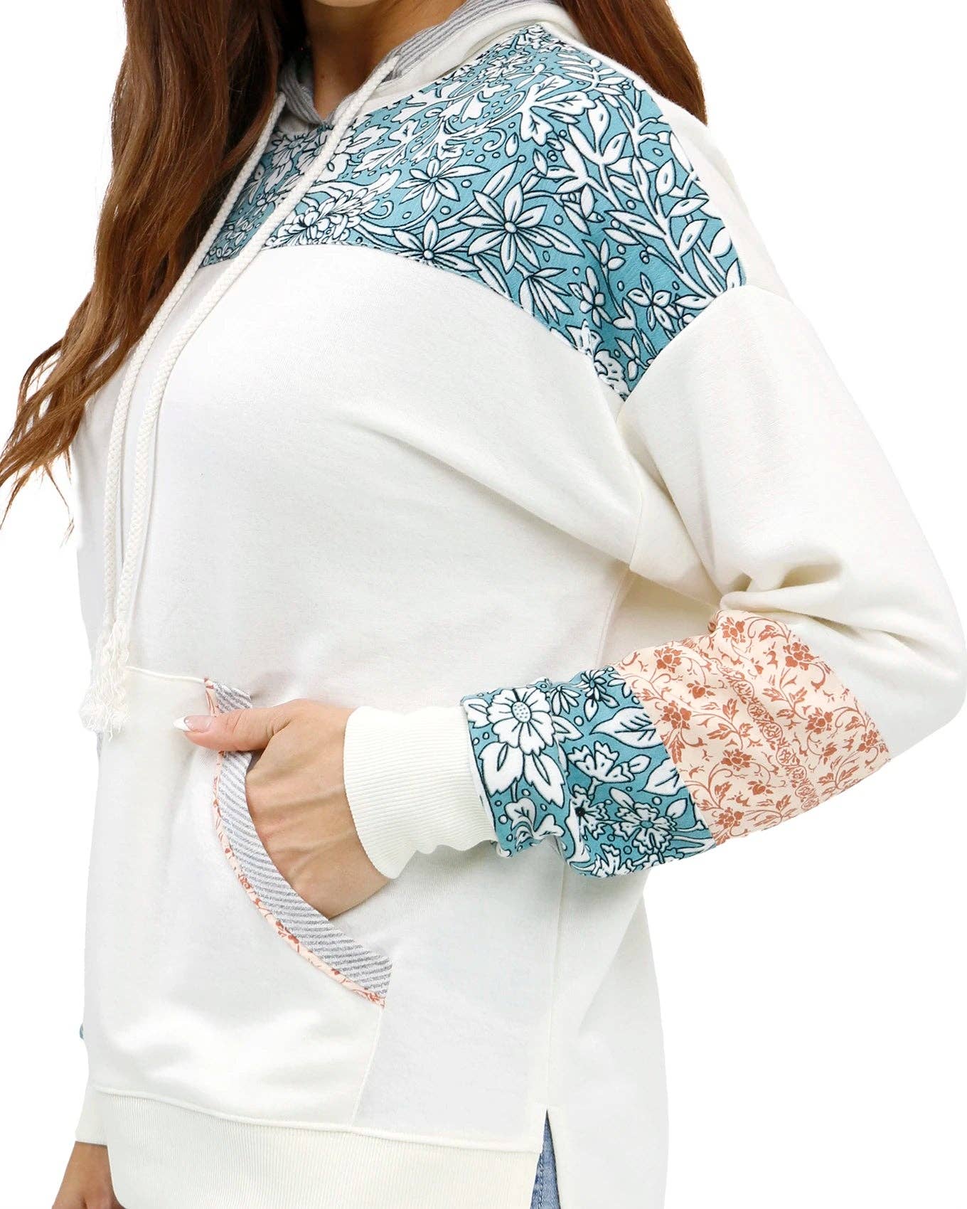 Marfil Sudadera con capucha de retazos en marfil de venta al por mayor en Faire9