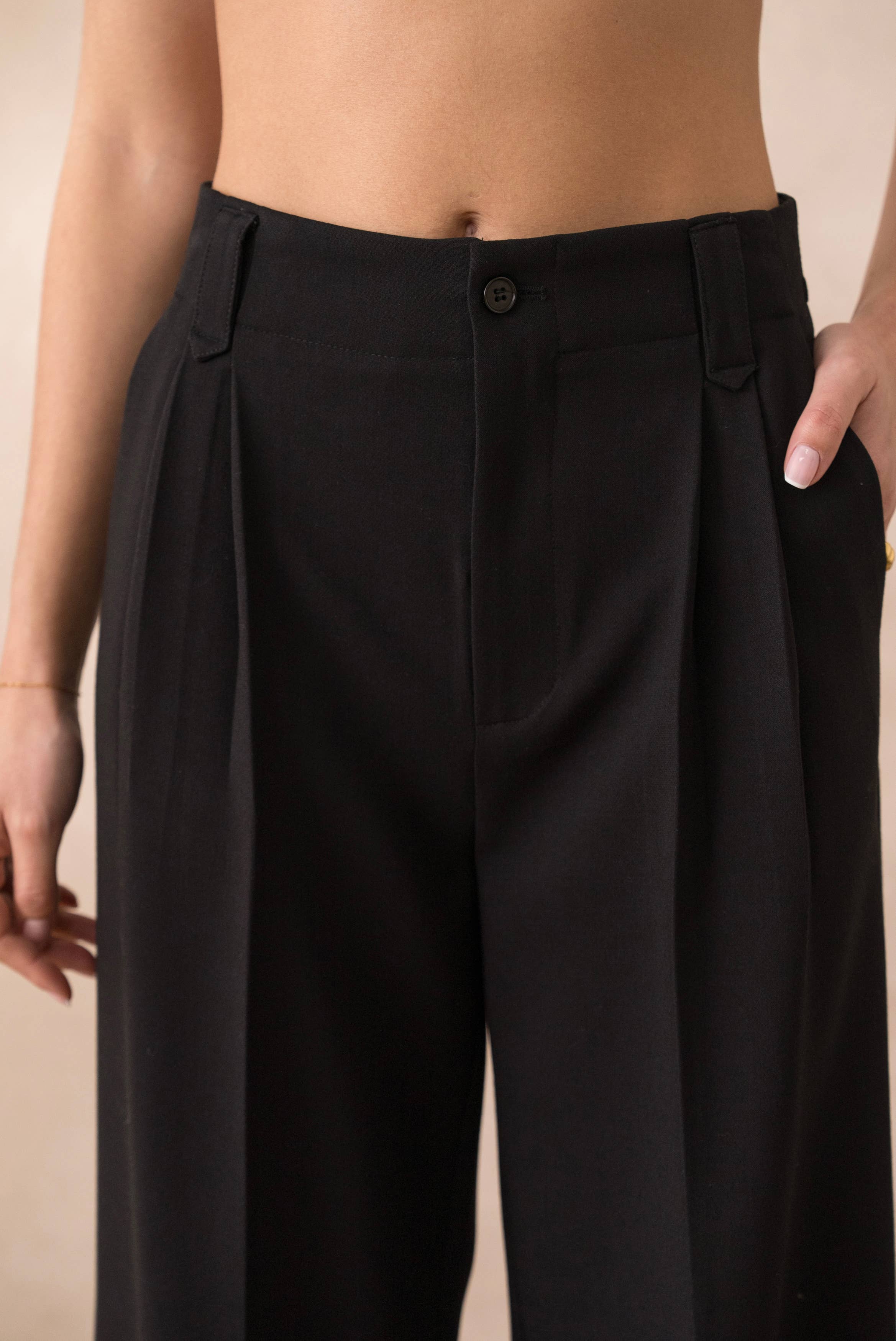 Attentif Paris - Vendita all'ingrosso Pantaloni eleganti - Donna - [Aura] Pantaloni ampi a vita alta con pinces4