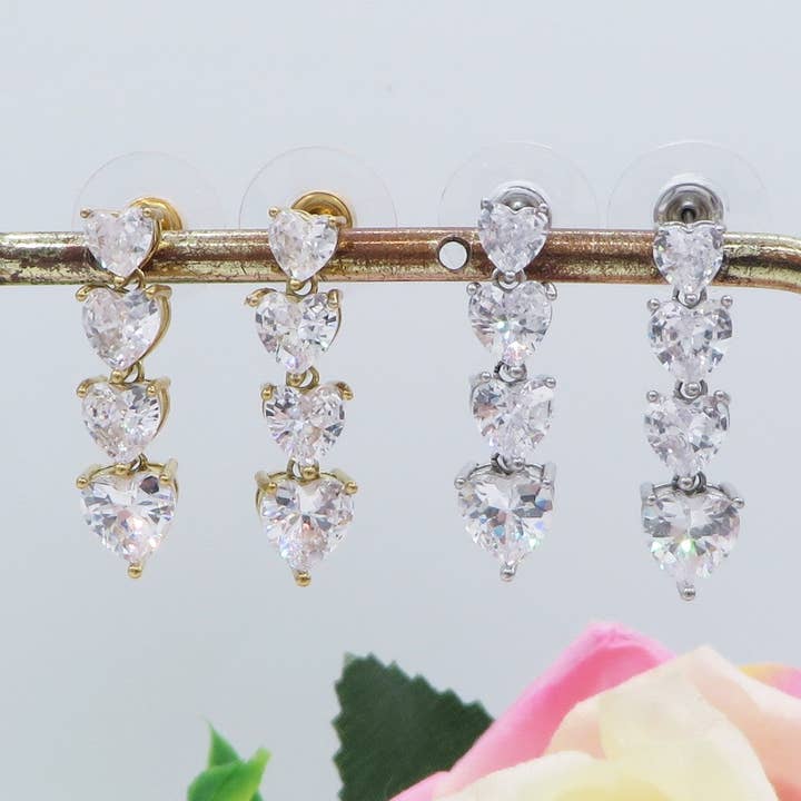 CHERIE vedhæng - rustfrit stål - hjerteformede hængeøreringe med cubic zirconia for engroshandel hos Daemon srls