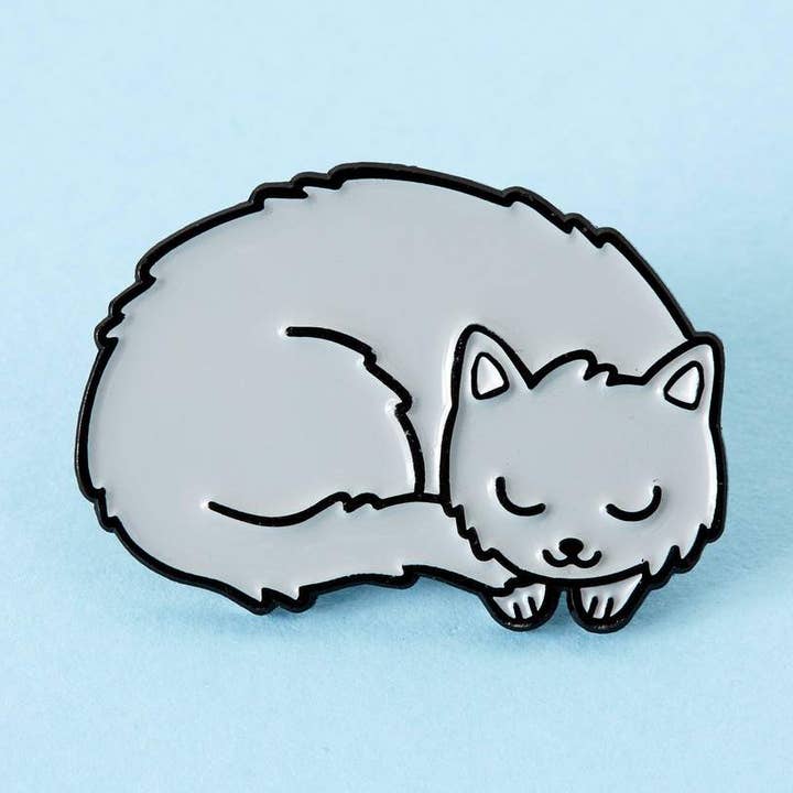 Épingle en émail doux chaton gris pour la vente par Punky Pins