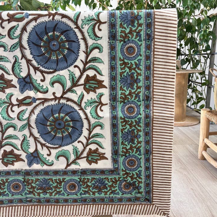 Maxi nappe imprimée blockprint Mandala bleu 220x270cm pour la vente par Maison Lilo