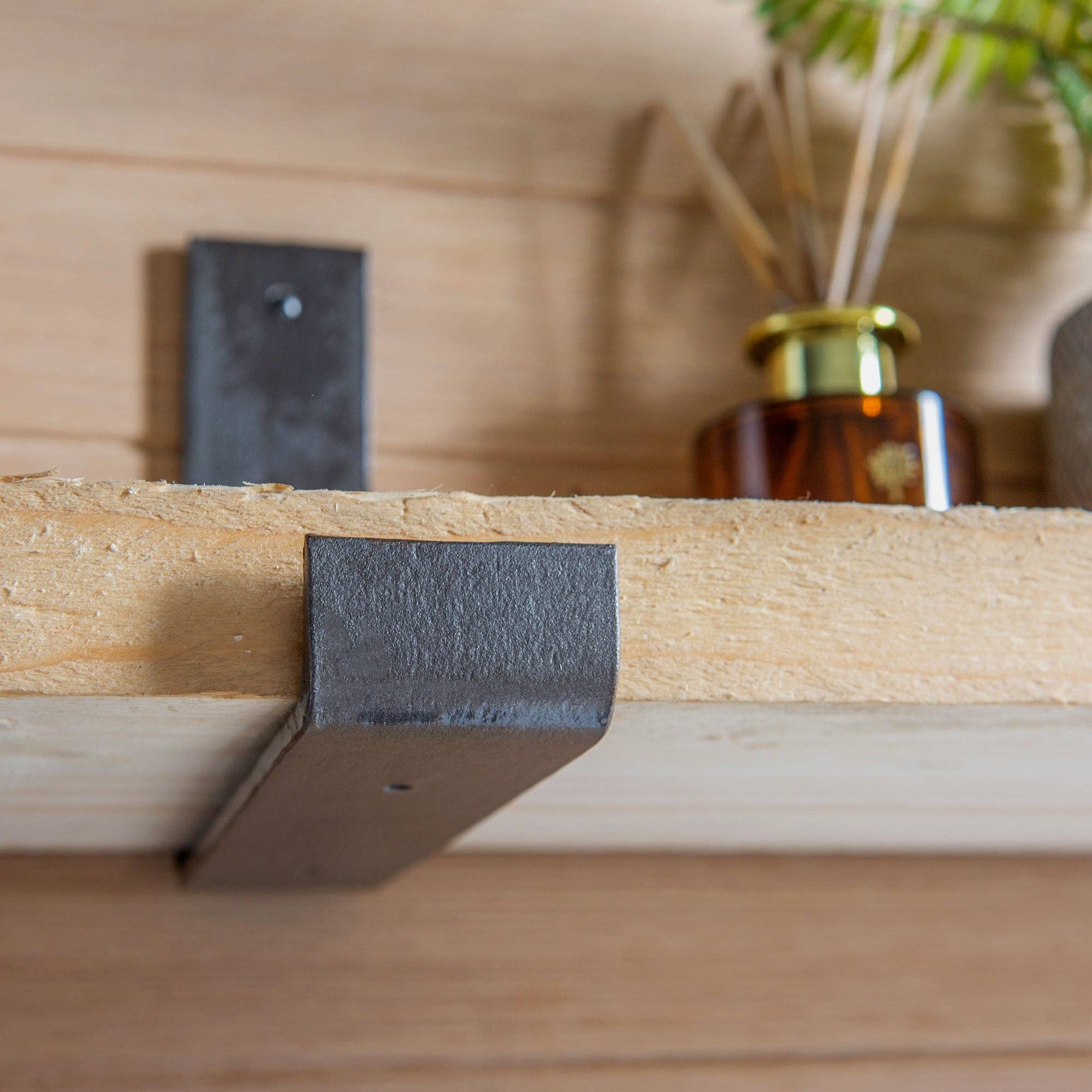 Rinkit Ltd - Wholesale Wall Mounted Shelf - Scaffold Board Iron Shelf Bracket - D235mm3