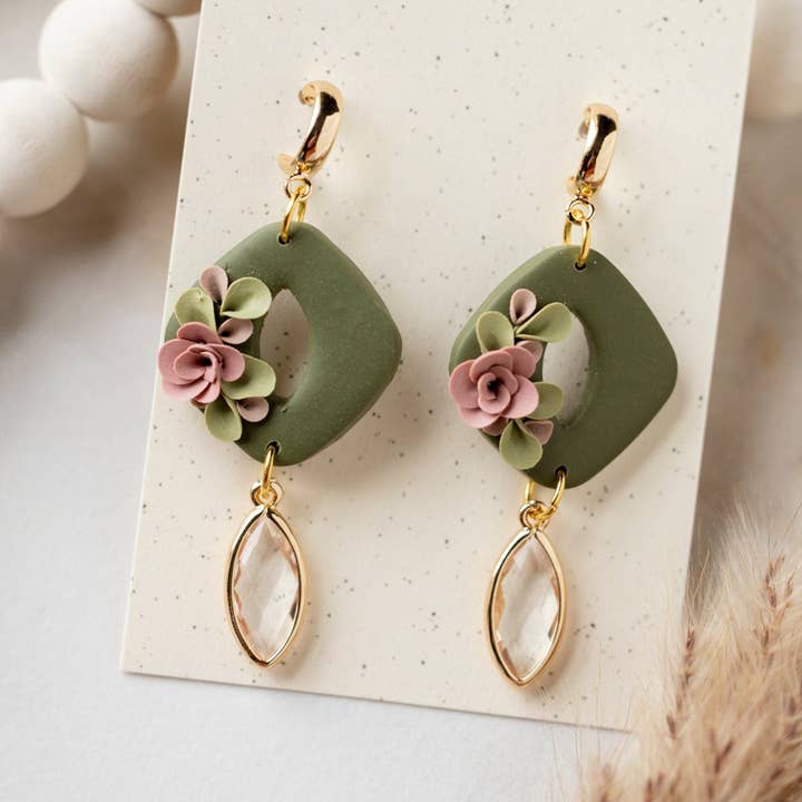 Ruth for engroshandel hos Crafted From Faith, LLC