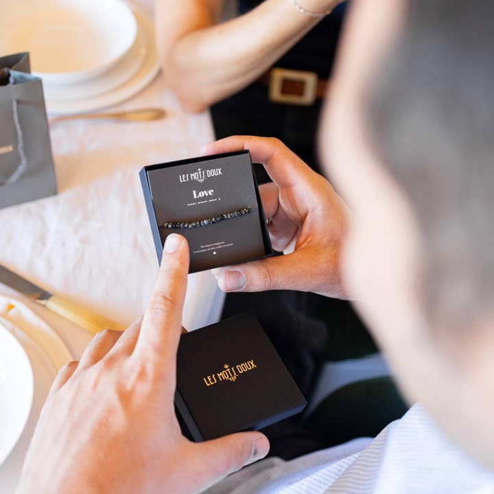 Les Mots Doux – wholesale Pärlarmband – Herrarmband med morsekod: Love3