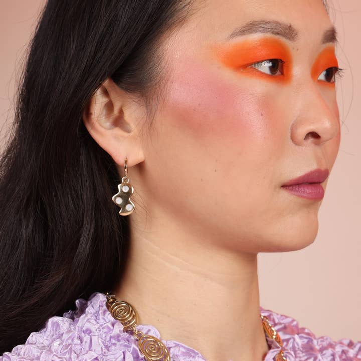 Nuages de confettis Huggies pour la vente par Take Shape Studio