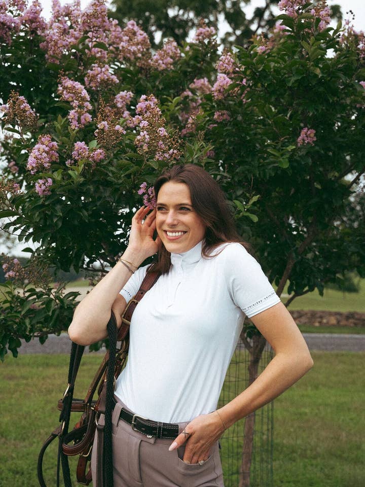 Olivia Show Shirt | Snow White for wholesale by Criniere Life