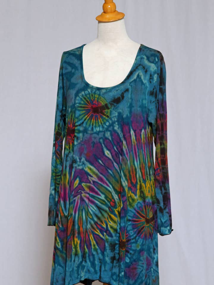 Tunique à manches longues Tie Dye Turquoise pour la vente par Zumi