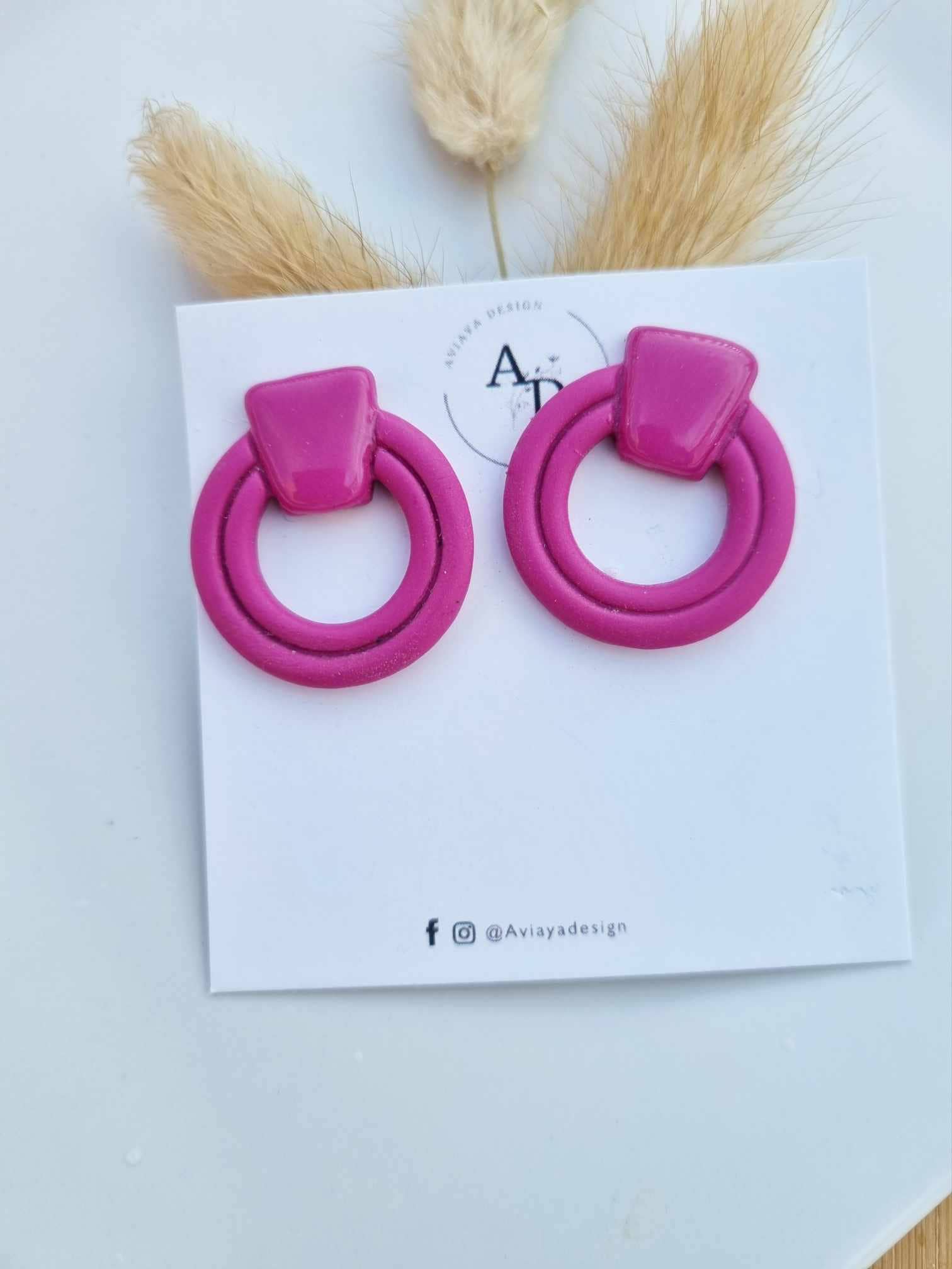 AviayaDesign – wholesale Stud/post earrings – Pink small round studs0