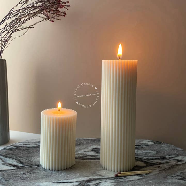 je t'aime candle – wholesale Pillar candle – Small Scented Soy Ribbed Pillar Candle1