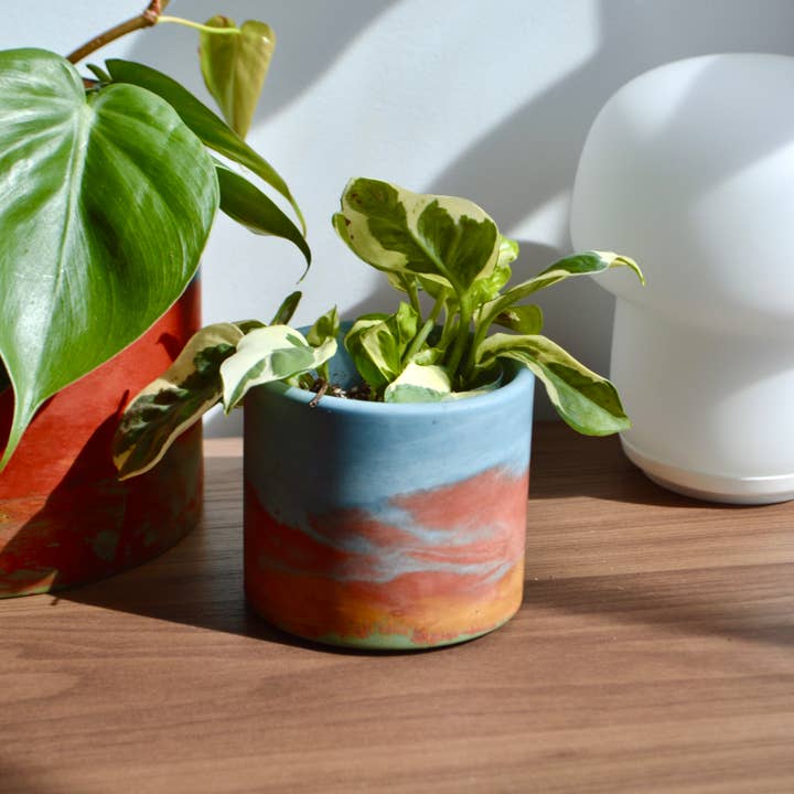 LindaMakess - Wholesale Plant Pot - Rainbow Watercolor mix planter | multiple sizes