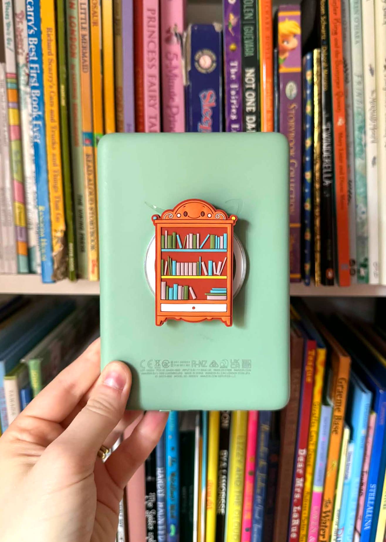 The Brickley Sisters - Wholesale Phone Grip - Bibli the Friendly Bookshelf® Phone & E-Reader Grip1