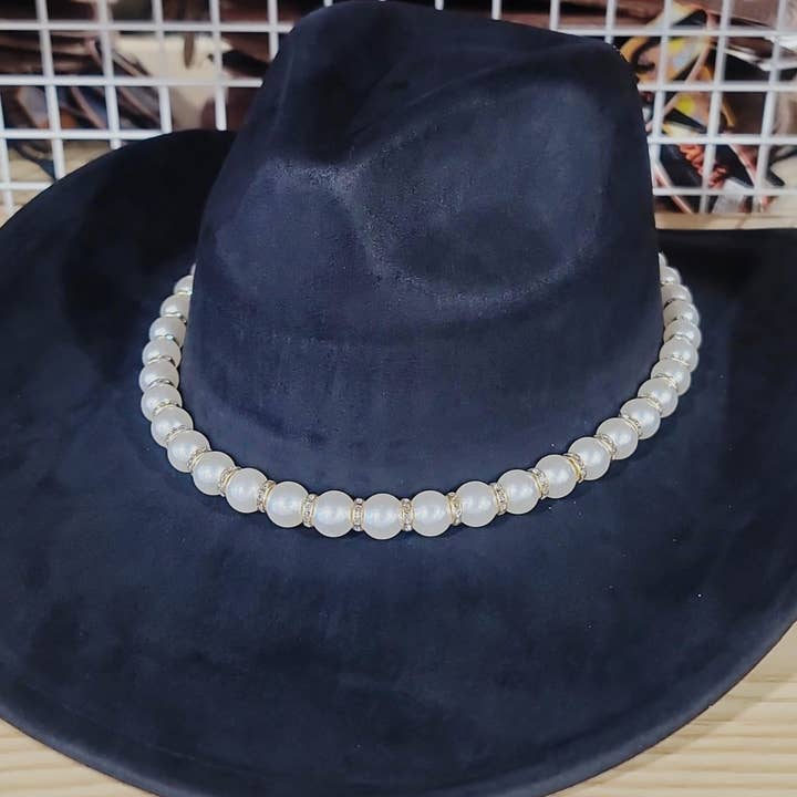 Oblige by G - Wholesale Fedora – Women’s - Pearl Trim Western Fedora Hat
H-3507