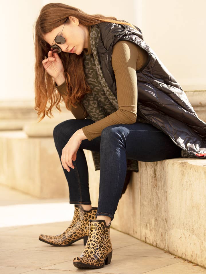 Talolo Boots - Wholesale Rain boots – Women’s - Leopard Spot ankle cowboy rain boots3