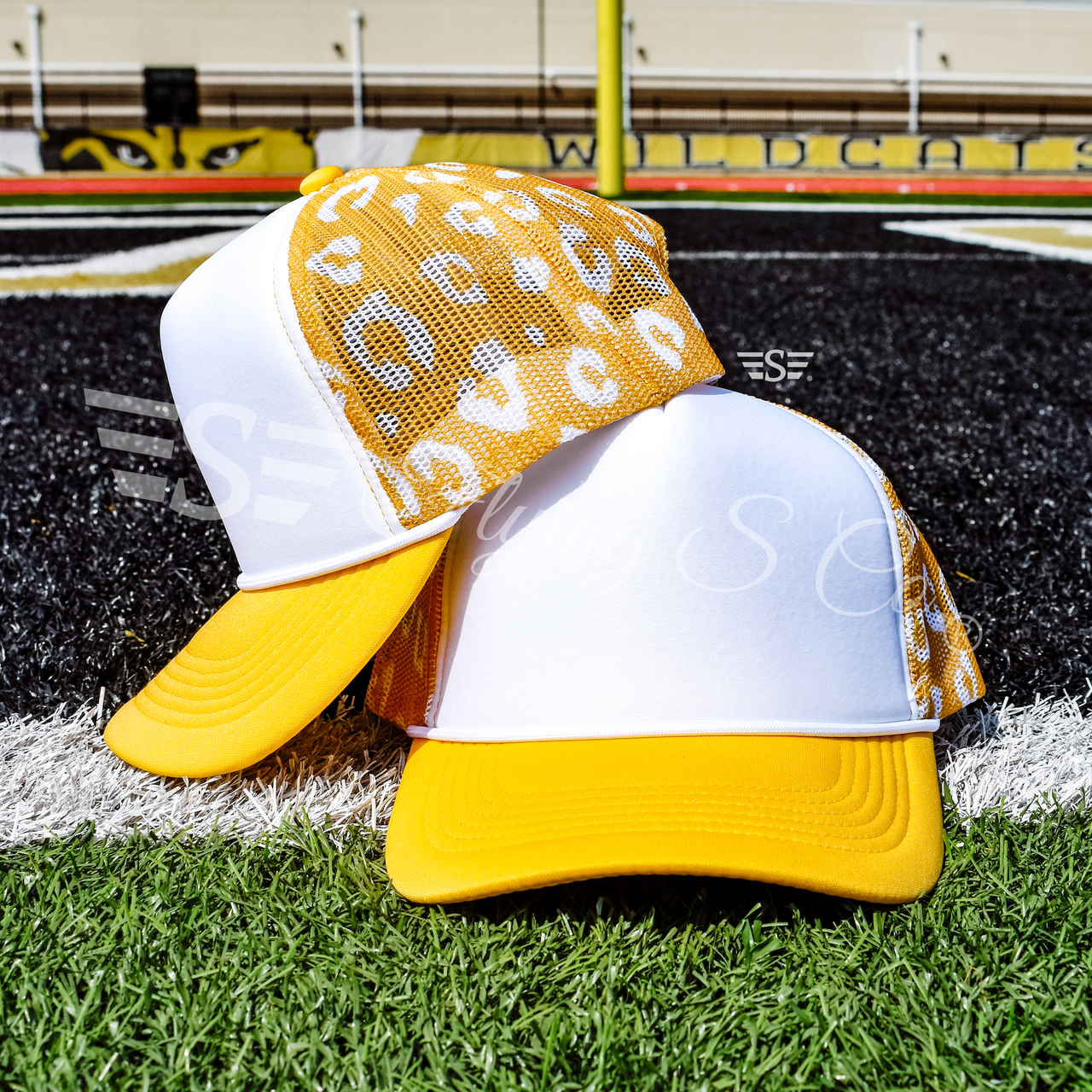 Flying S Company – Großhandel Basecap – Unisex – Weißer Front Leopard Magna Pony™ Mesh Foam Trucker Hut3