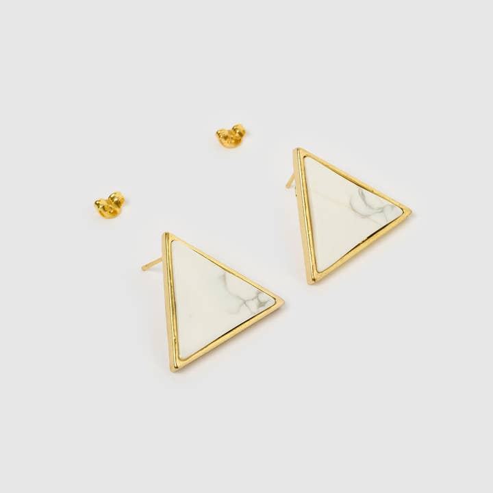 Miz Casa and Co – Engroshandel Ørestikkere – Miz Casa & Co Geometriske Trekant Øreringe Guld Marmor