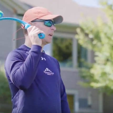 Spunky Pup - Wholesale Pet Ball Thrower - Dog - Squeak and Throw Ball Launcher2