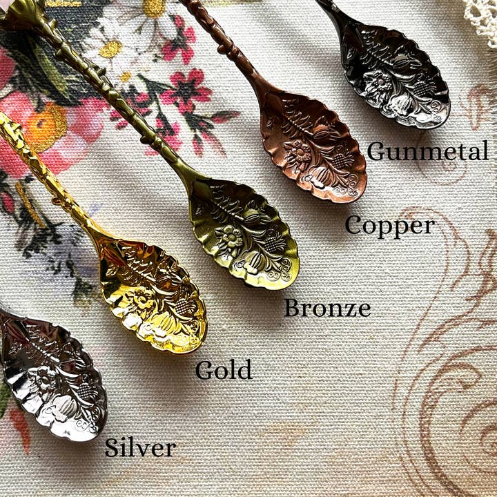 Moondust and Raven - Wholesale Meditation Supplies - Amethyst Crystal Spoon, Witchcraft Apothecary Supplies