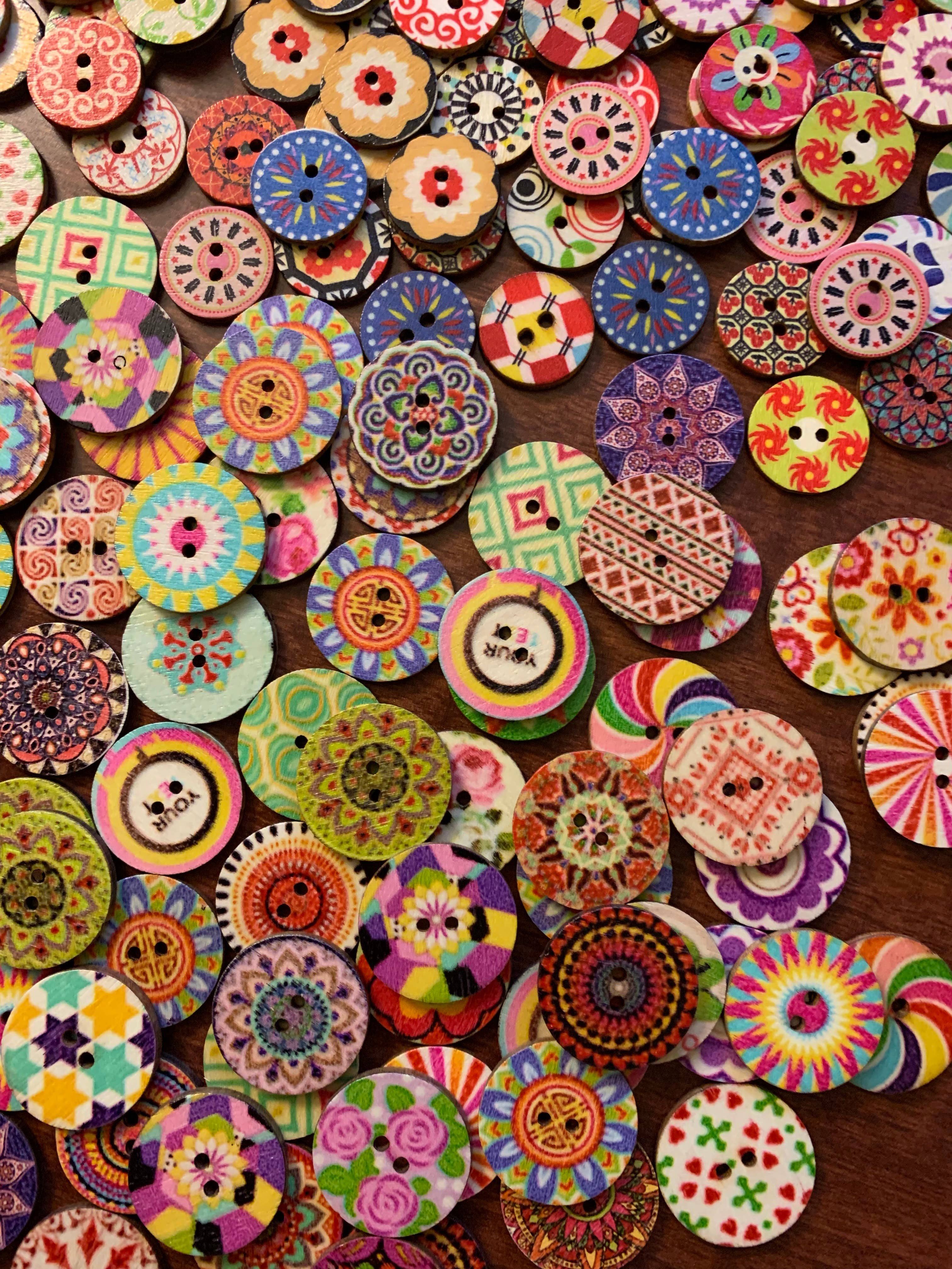 Magnifique Hearts – wholesale Sömnadsknappar/Snap – Förpackning med träknappar för detaljhandel, 1,5, 1,9 och 2,5 cm5