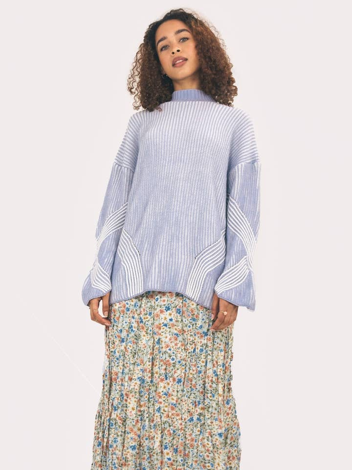 Rosa Hoogsluitende Gebreide Trui - Lichtblauw voor wholesale door Cara & The Sky