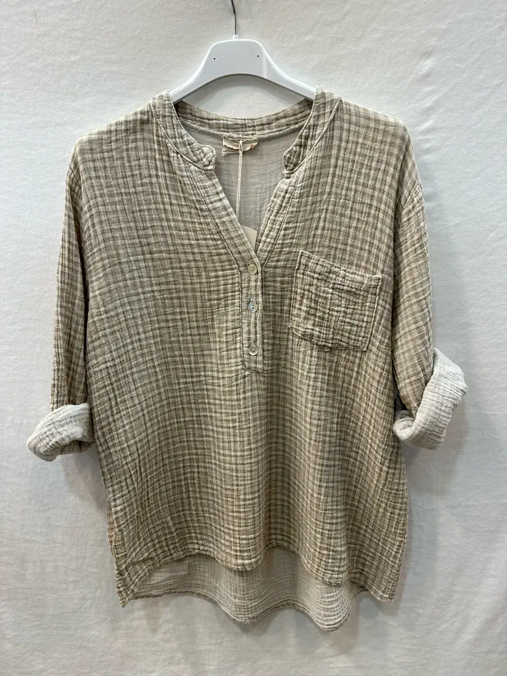 Mimi & Gogo – Großhandel Bluse – Damen – Vichy-Baumwoll-Gauze-Bluse mit tunesischem Kragen von Mimi & Gogo0