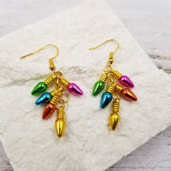 Treasure Wholesale - Wholesale Dangle Earrings - Christmas Colorful Light Bulb Earrings