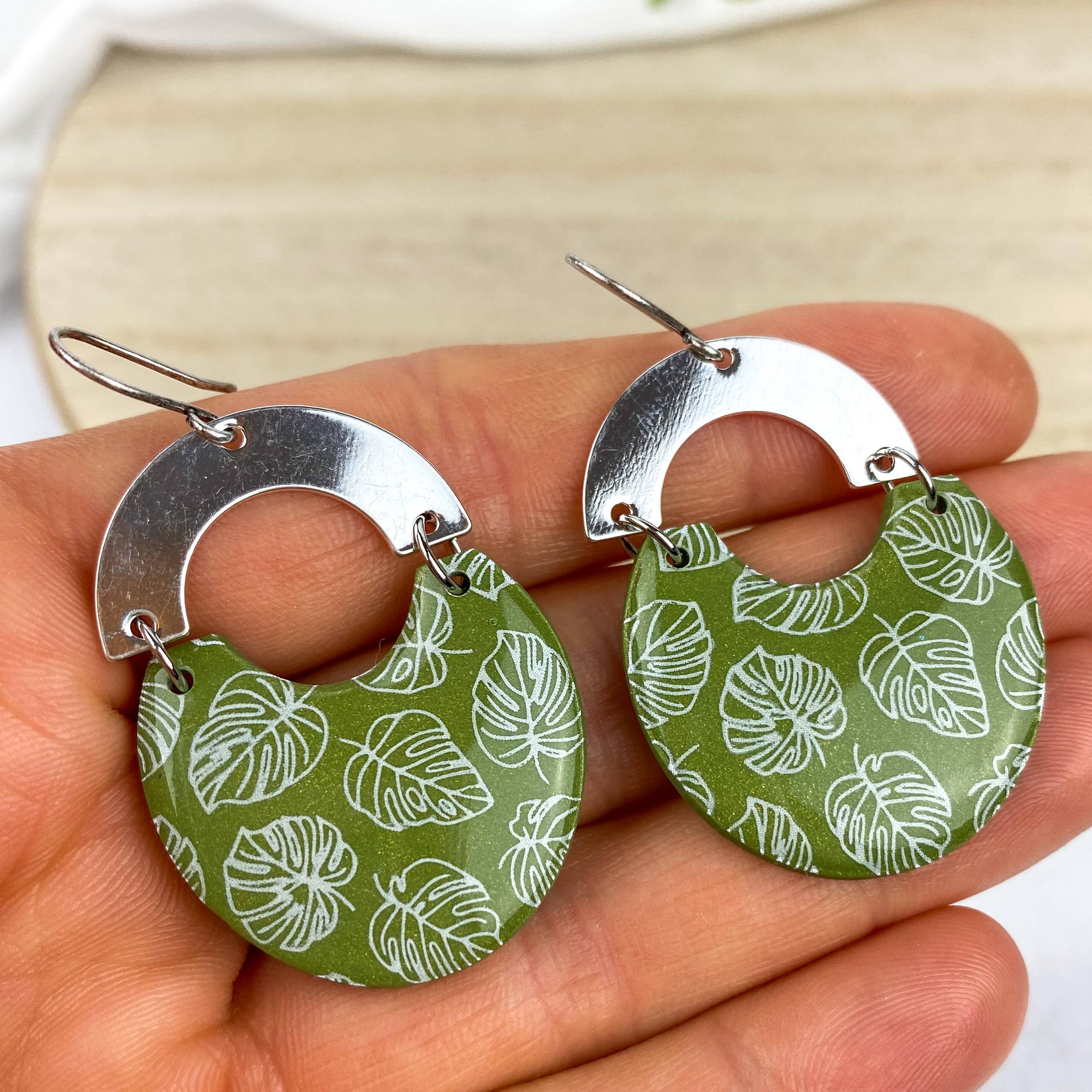 Light Shine - Wholesale Dangle Earrings - Monstera Leaf Dangle Earring | Green Spring Clay Drop |Plant13