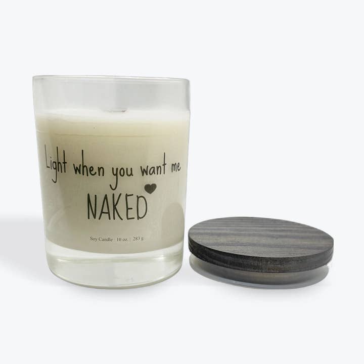 Luce quando mi vuoi nudo per la vendita all'ingrosso da parte di Sydney Nicole Candle Co.