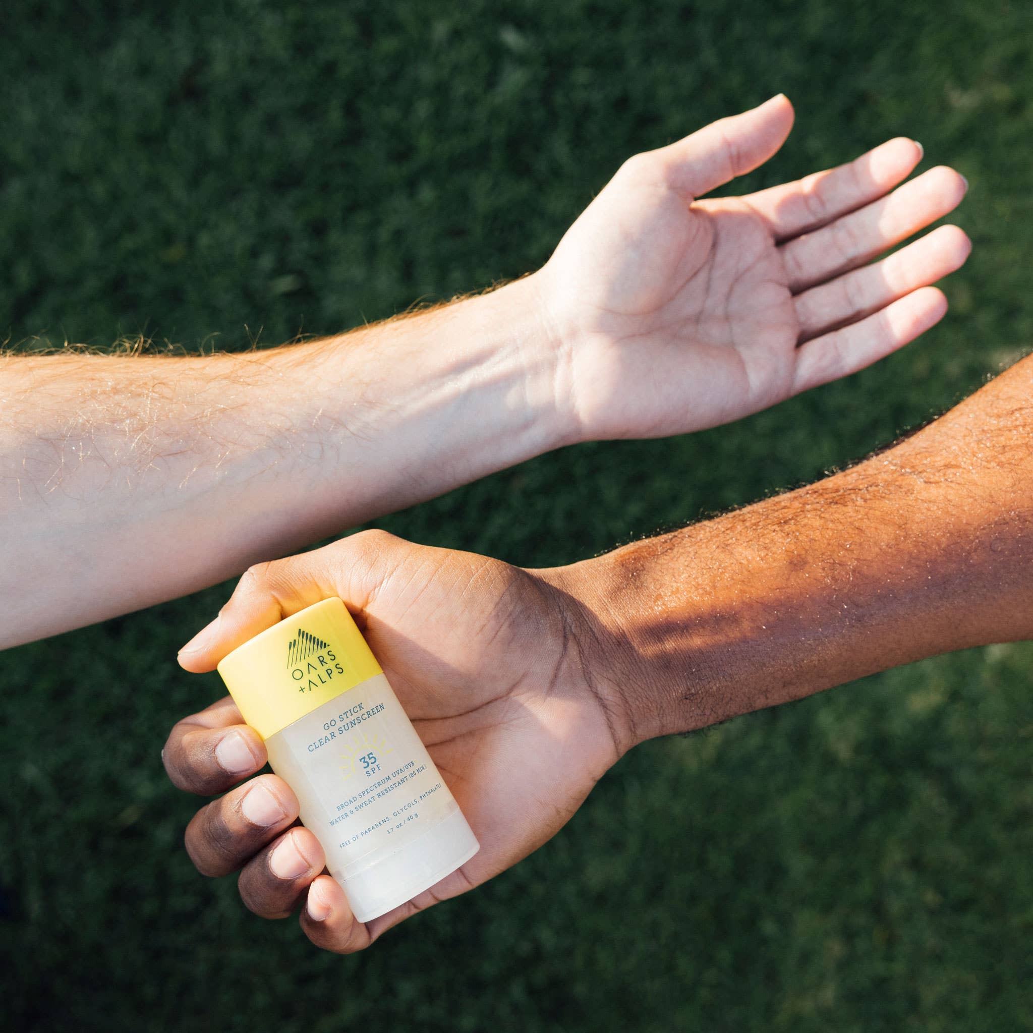 Oars + Alps - Wholesale Sunscreen - Men's - Go Stick Clear SPF 35 Face Men's Sunscreen Stick, Vitamin E6