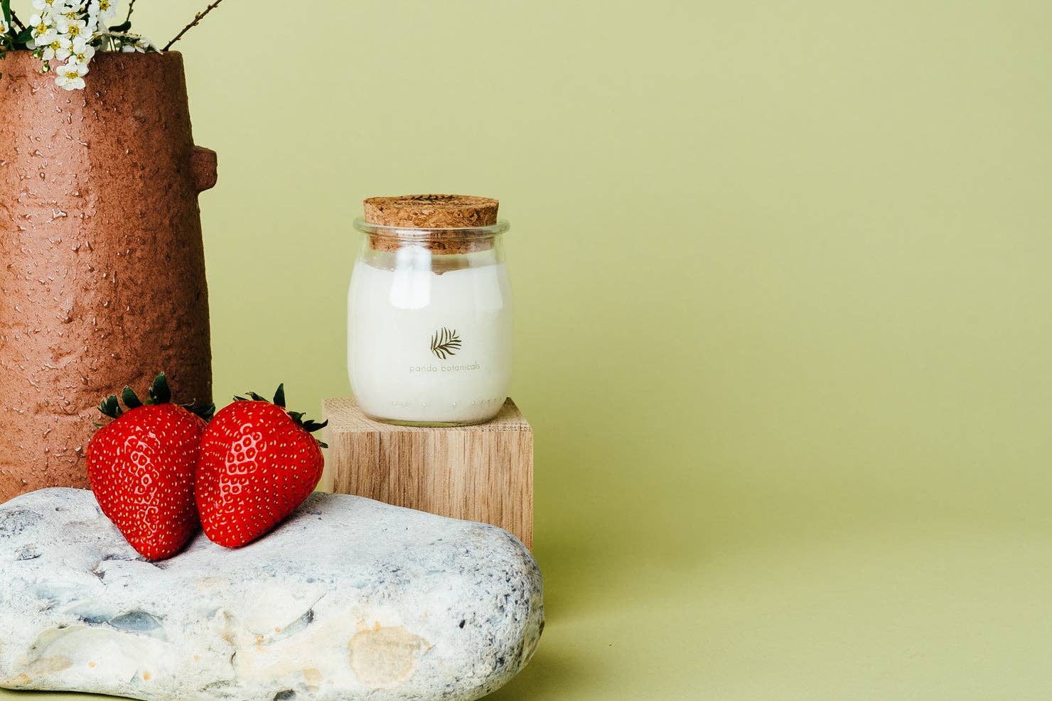 Scent.ily - Wholesale Jar/Filled Candle - Panda Botanicals:British Strawberry & Sparkling Wine: 4oz1