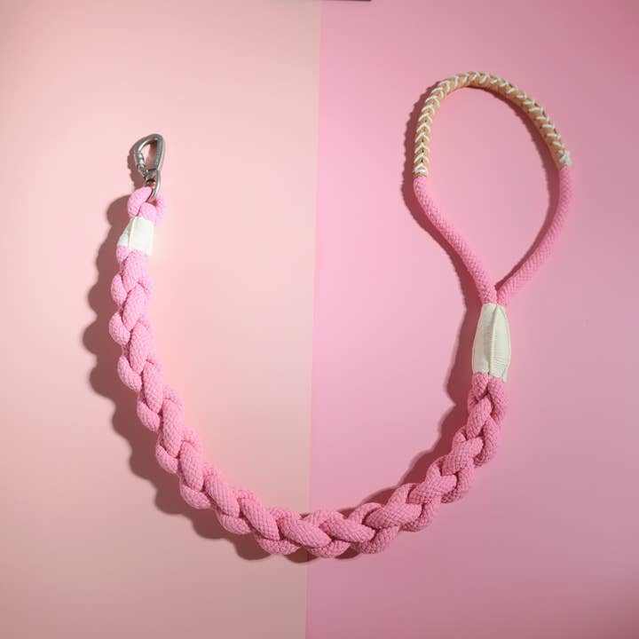 Nuevo diseño: La correa para perro rosa cereza | Artesanía para venta al por mayor de Monli Handcrafted Pet Toys