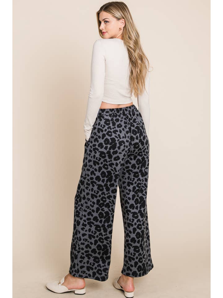 BOMBOM - Wholesale Pants - Women's - PA1069 WIDE-LEG DRAPEY PANTS