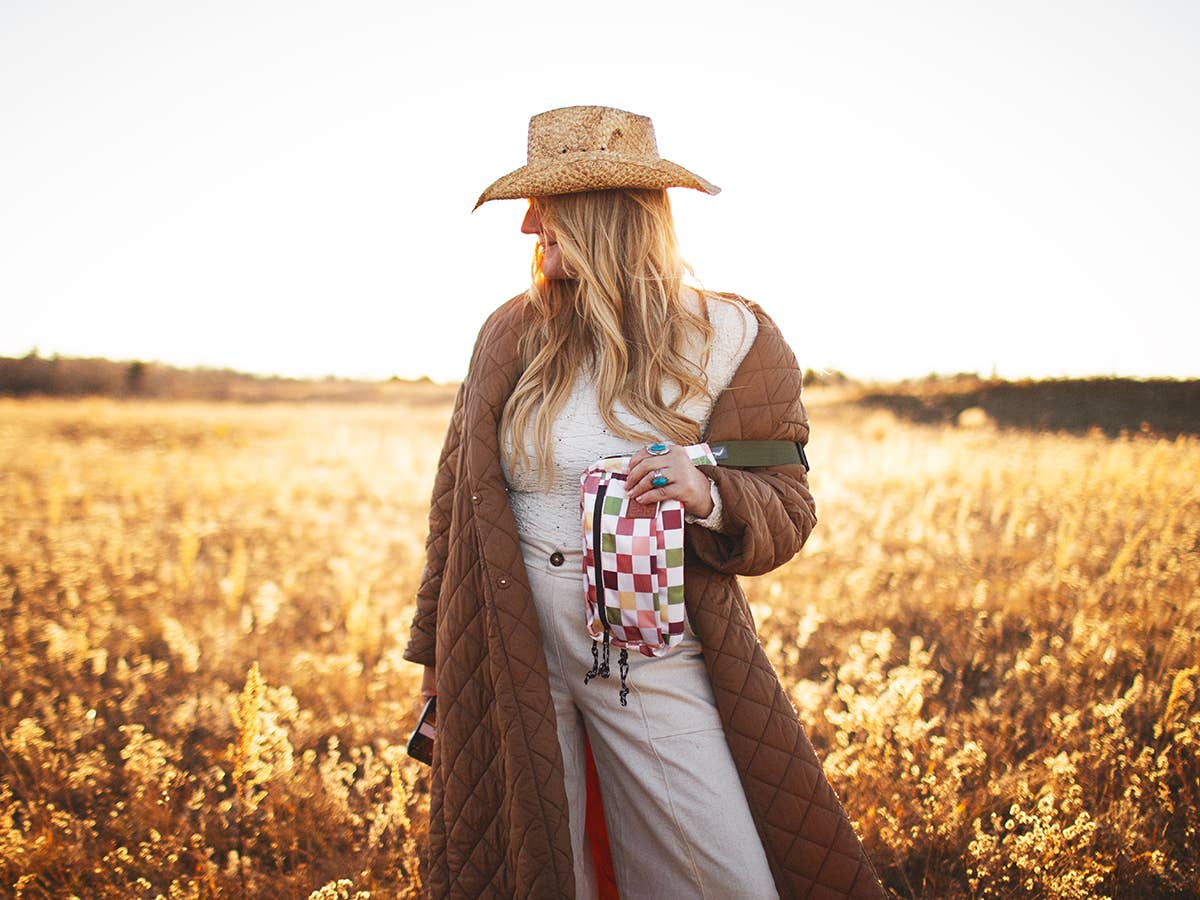 Trek Light - Wholesale Belt Bag - Unisex - Everyday Fanny Pack & Crossbody Bag | Checkers | Women's Bag5