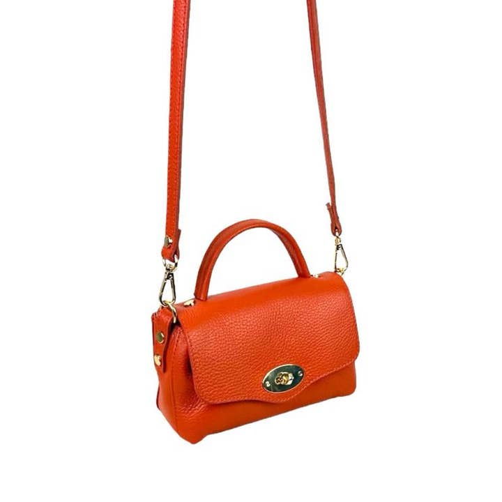 Chenson & Gorett – Großhandel Henkeltasche – Damen – Kompakte Handtasche aus italienischem Leder für Damen. Rabatte8