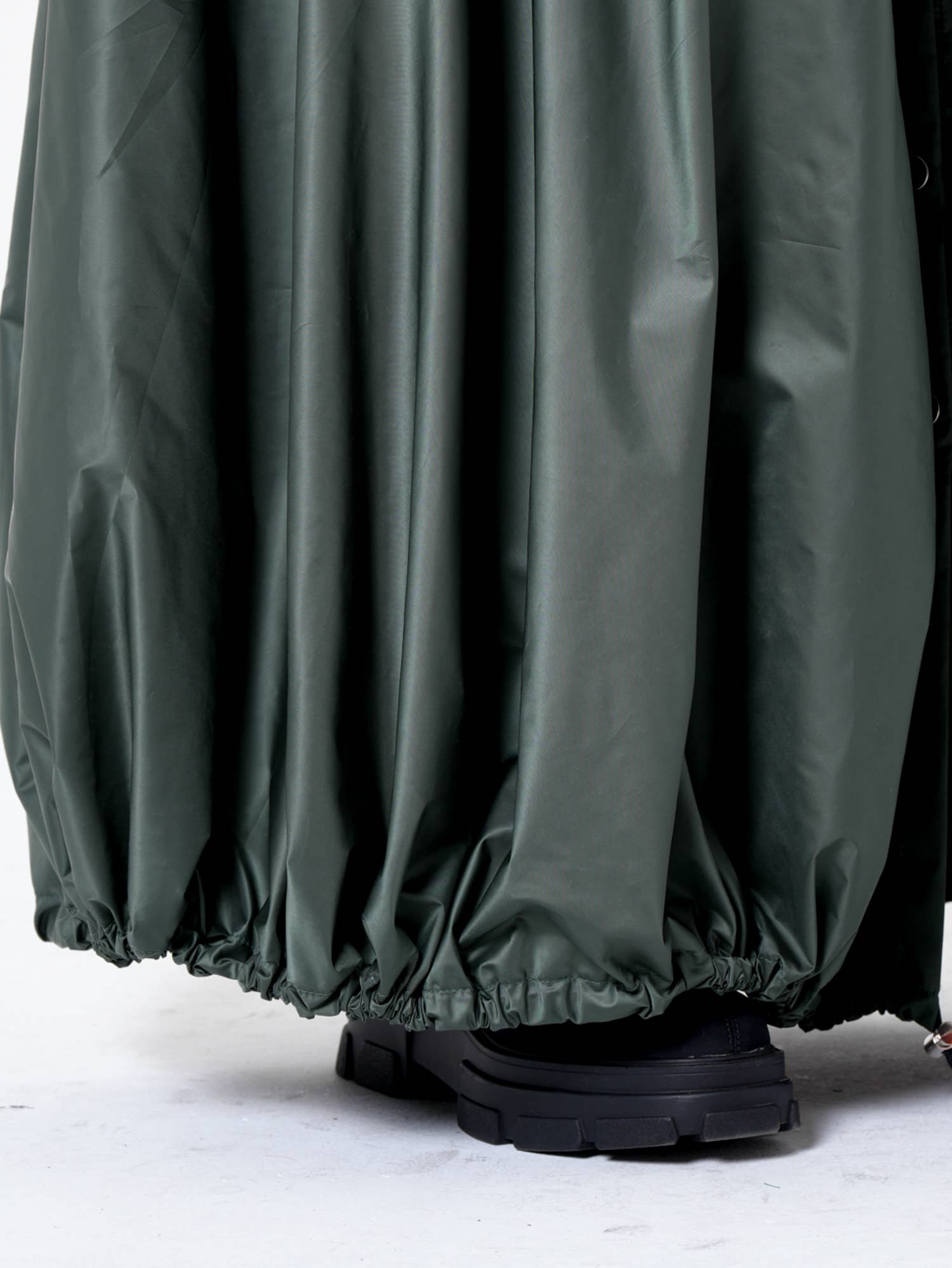 Metamorphoza – wholesale Skirt – Women’s – Voluminous Maxi Skirt with Adjustable Hem18