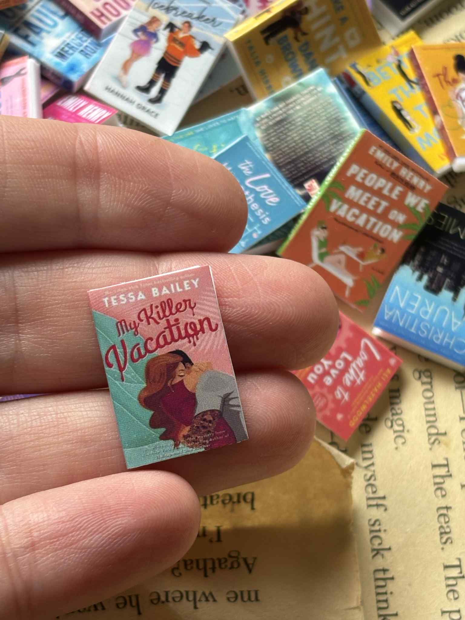 Nordic Book Adventure - Wholesale Decorative Tabletop Object - Mini Books – Romance Book Bundle 1