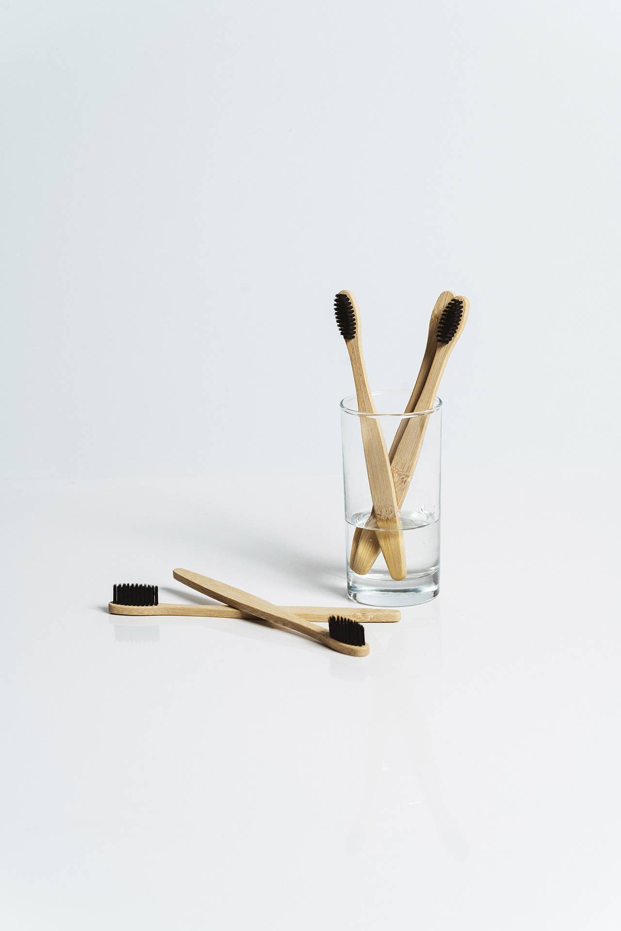 OLSEN+OLSEN - Wholesale Toothbrush - Bambou Toothbrush - Black