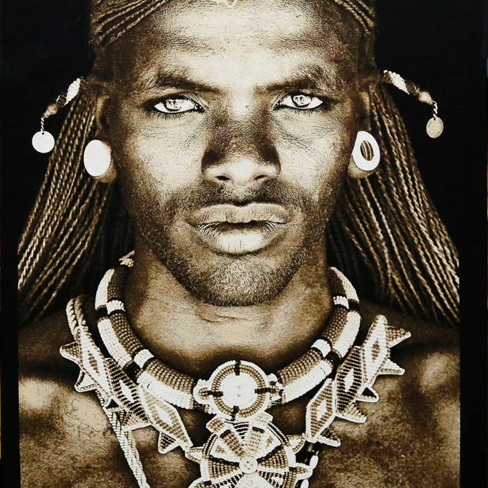 Samburu Warrior Kenia por Mario Gerth para venta al por mayor de FS Home Collections