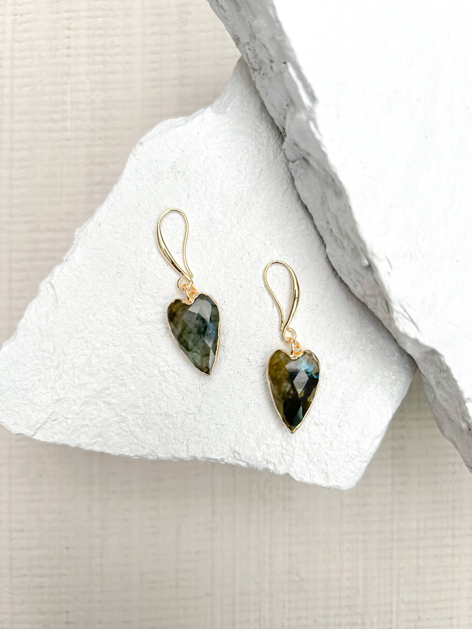 Roc Jewellery - Wholesale Dangle Earrings - Labradorite Heart Gold Plated Gemstone Crystal Earrings1