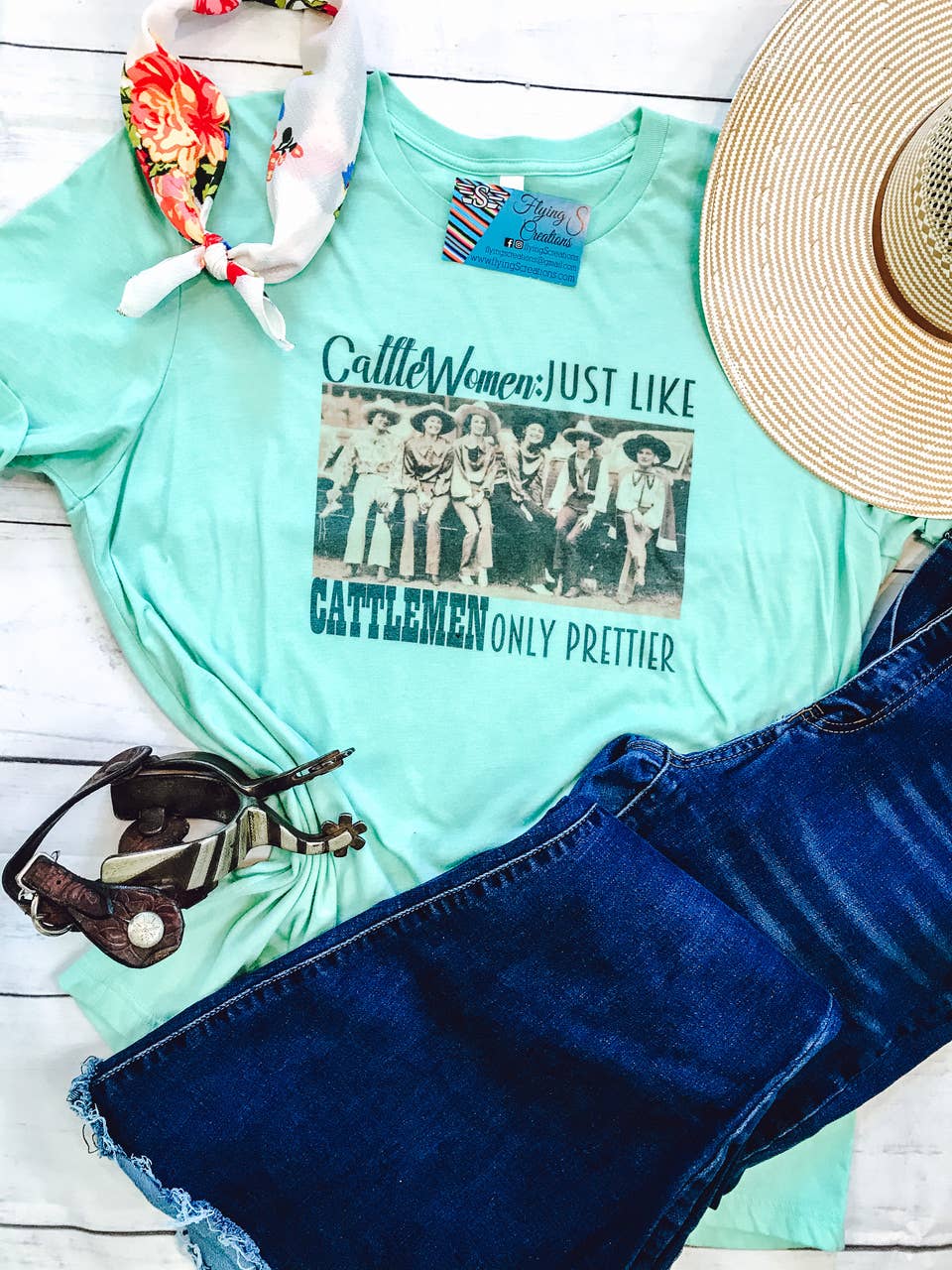 Flying S Company - Vente T-shirt sérigraphié – femme - T-shirt "Les Femmes de Bétail sont Plus Jolies"0