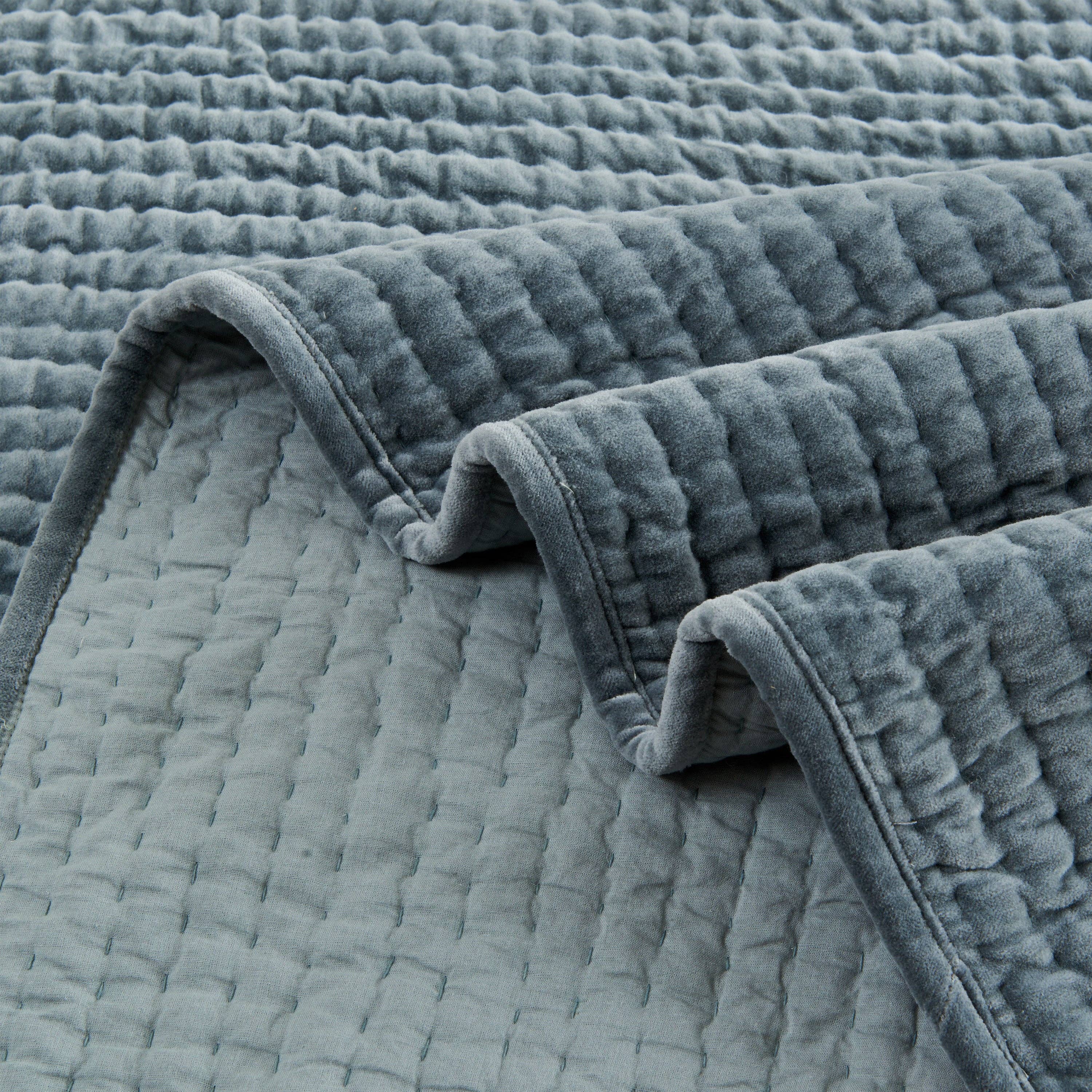 Mélange Home - Wholesale Quilt - Tamara Velvet Quilt Set32