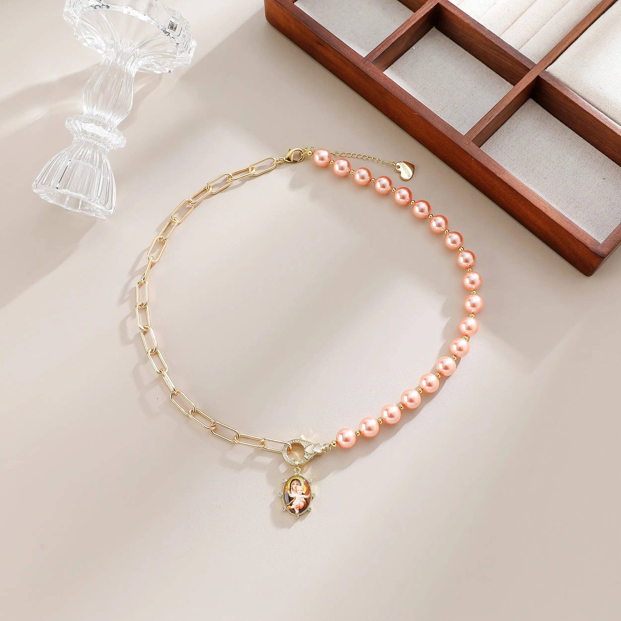 PHOEBE´S – wholesale Pendant/charm necklace – Collar de la Madre María | Medalla Milagrosa | Joyería Personalizada3