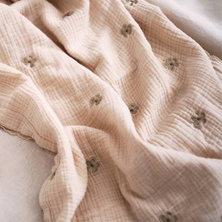 Gentil Coquelicot Paris - Wholesale Bedding blanket – Kids & Baby - Flower embroidered blanket2