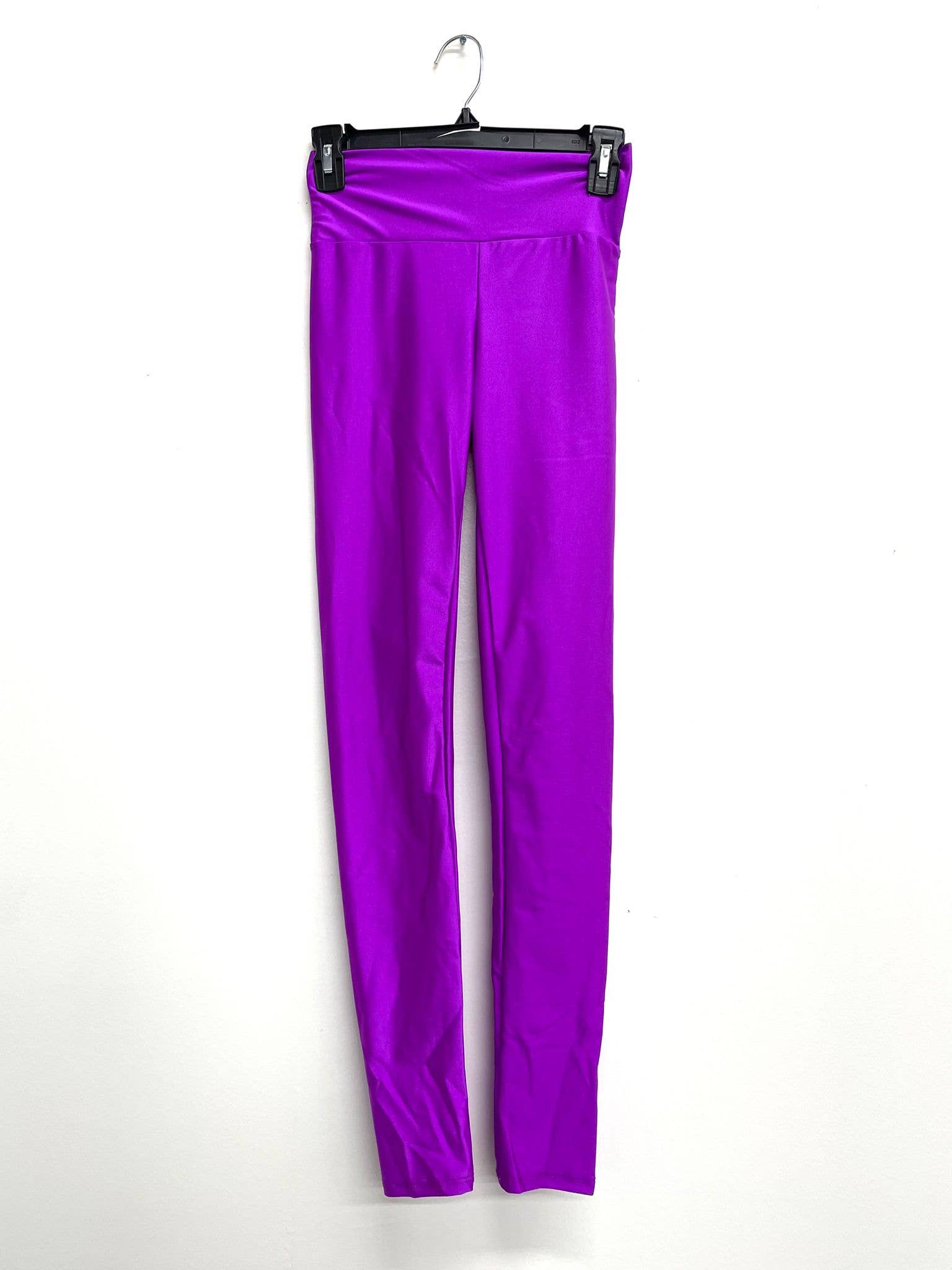 Uptown Apparel – Großhandel Fashion-Leggings – Damen – High Waist Leggings aus Nylon19